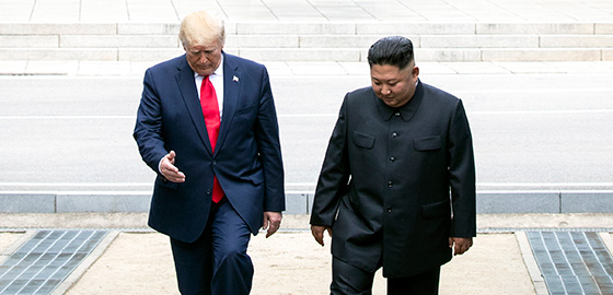 중국 방문한 김정은 국무위원장과 시진핑 중국 국가주석